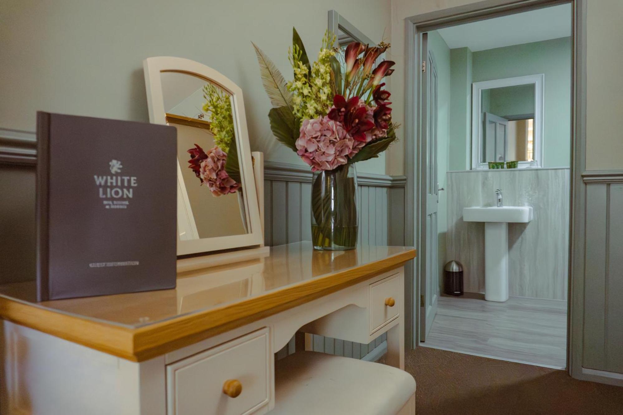 White Lion Hotel Hebden Bridge Bagian luar foto