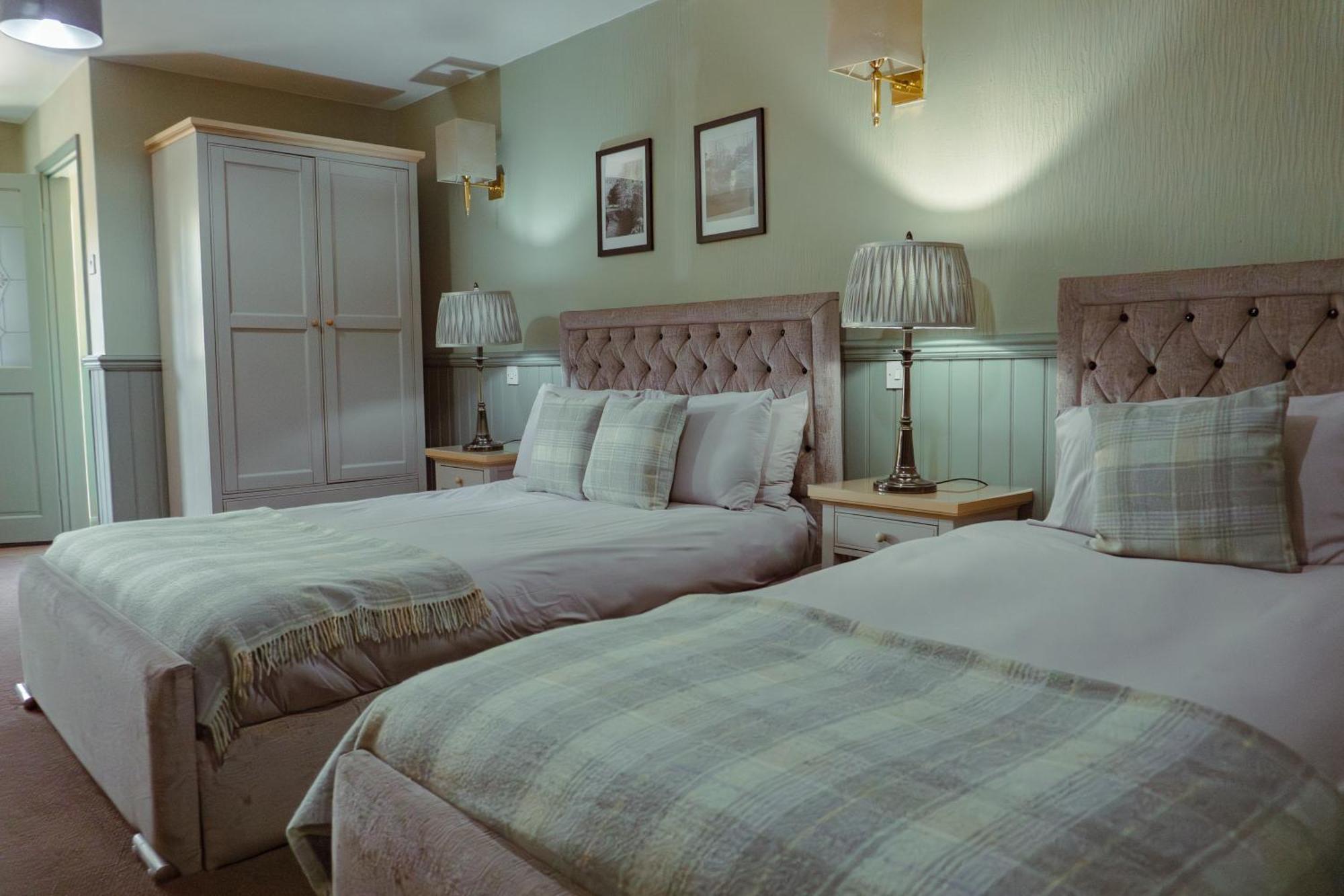 White Lion Hotel Hebden Bridge Bagian luar foto